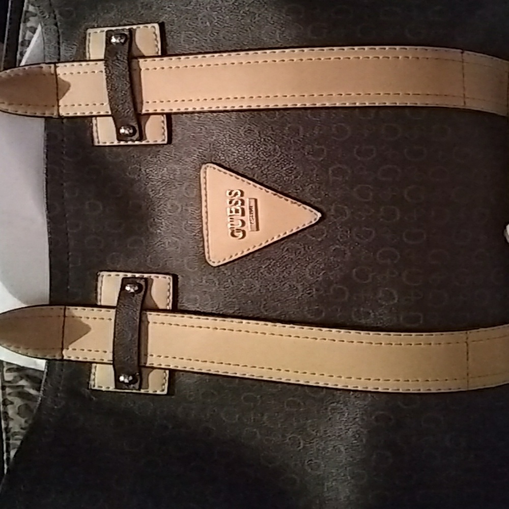 Guess purse practically new